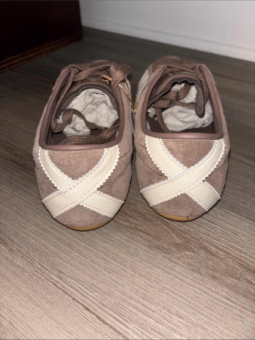 Adidas Originals Tokyo Sneakers Womens 8.5 - Picture 5 of 10